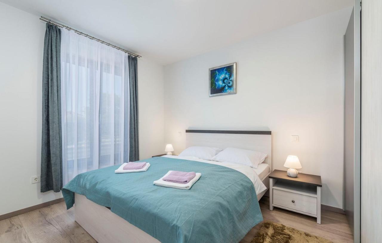 Apart Residence Blue Sea Porec Bagian luar foto
