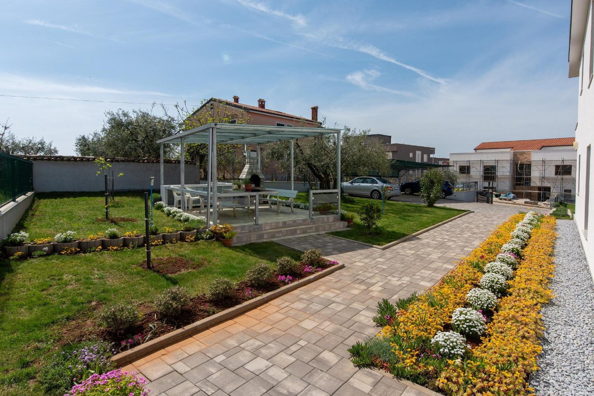 Apart Residence Blue Sea Porec Bagian luar foto